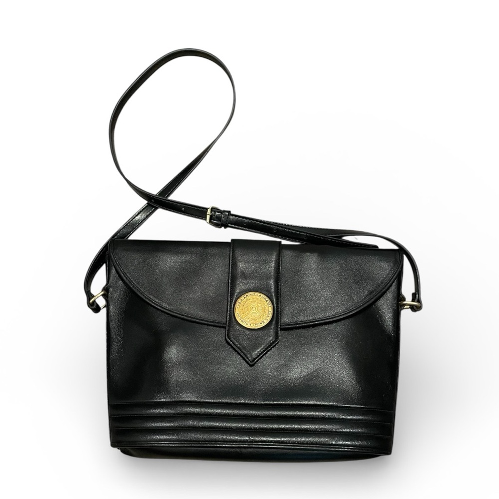 Auth Yves Saint Laurent Medallion Black Leather Crossbody